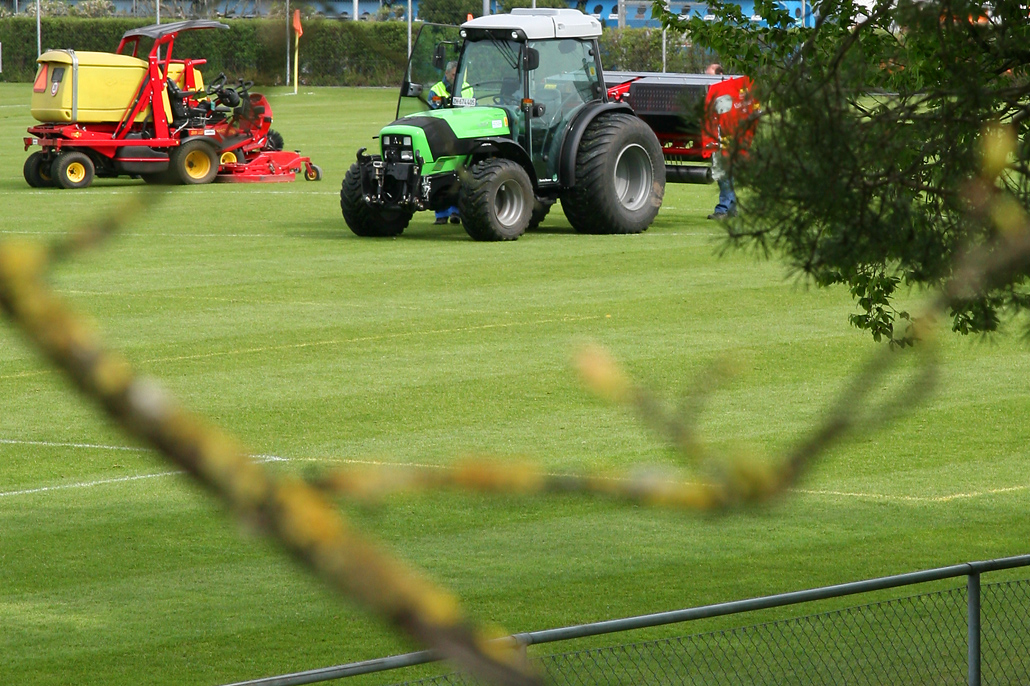 Sportplatzpflege Matter Garten