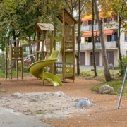 Spielplatz Leimatt Regensdorf mit Sandkasten