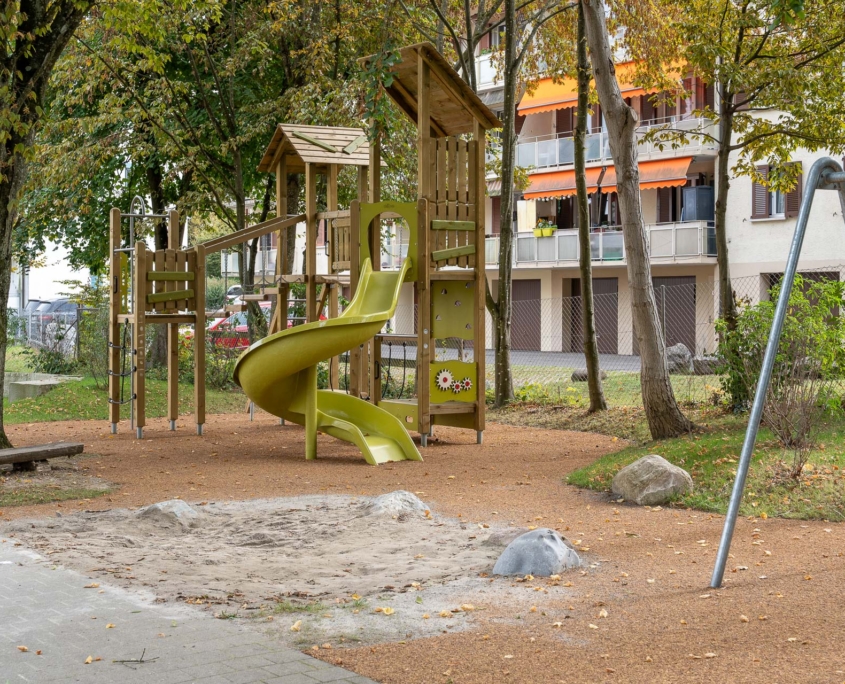 Spielplatz Leimatt Regensdorf mit Sandkasten